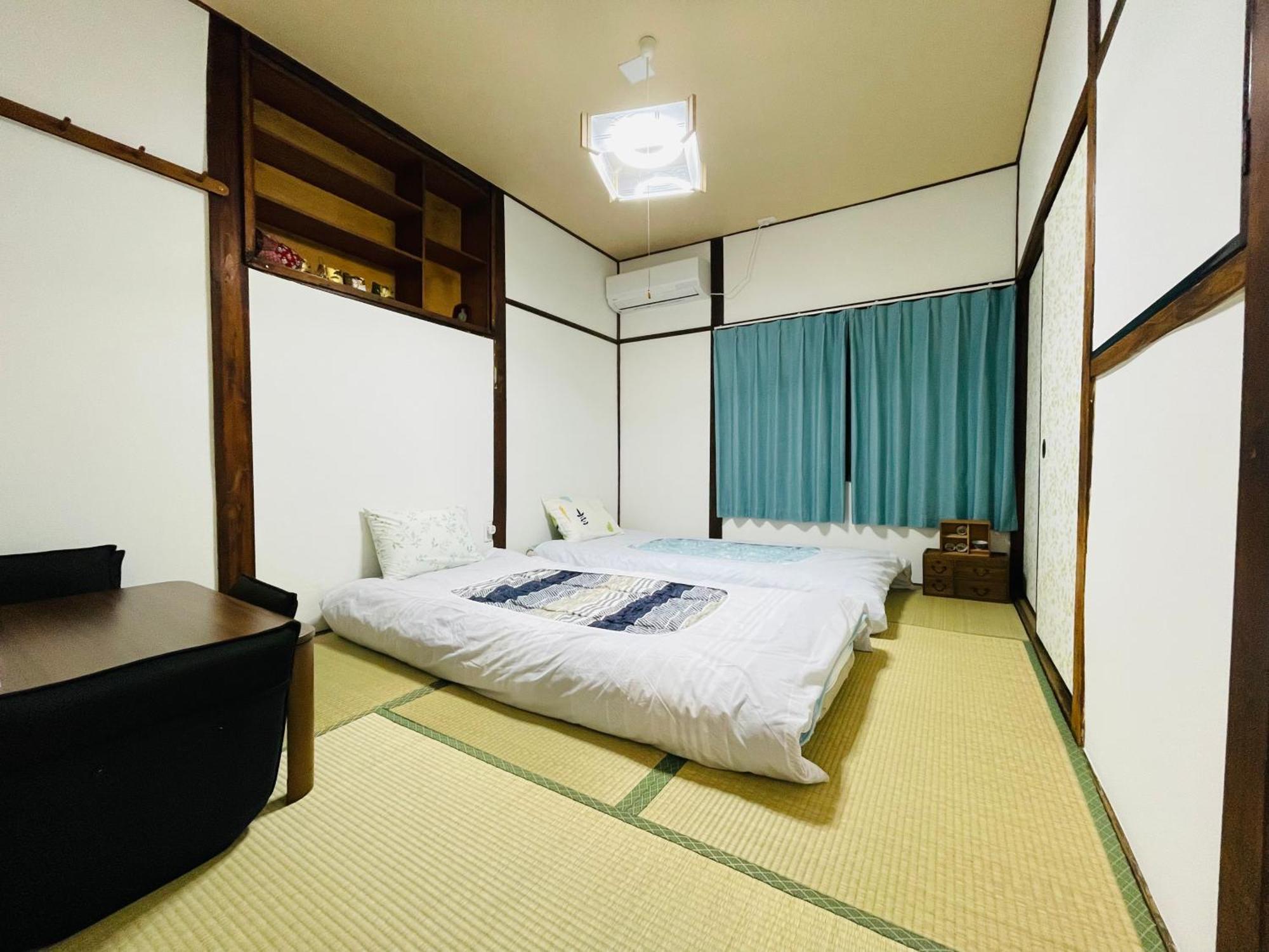 難波心斎橋10Minutes民宿2号室 Ōsaka Extérieur photo