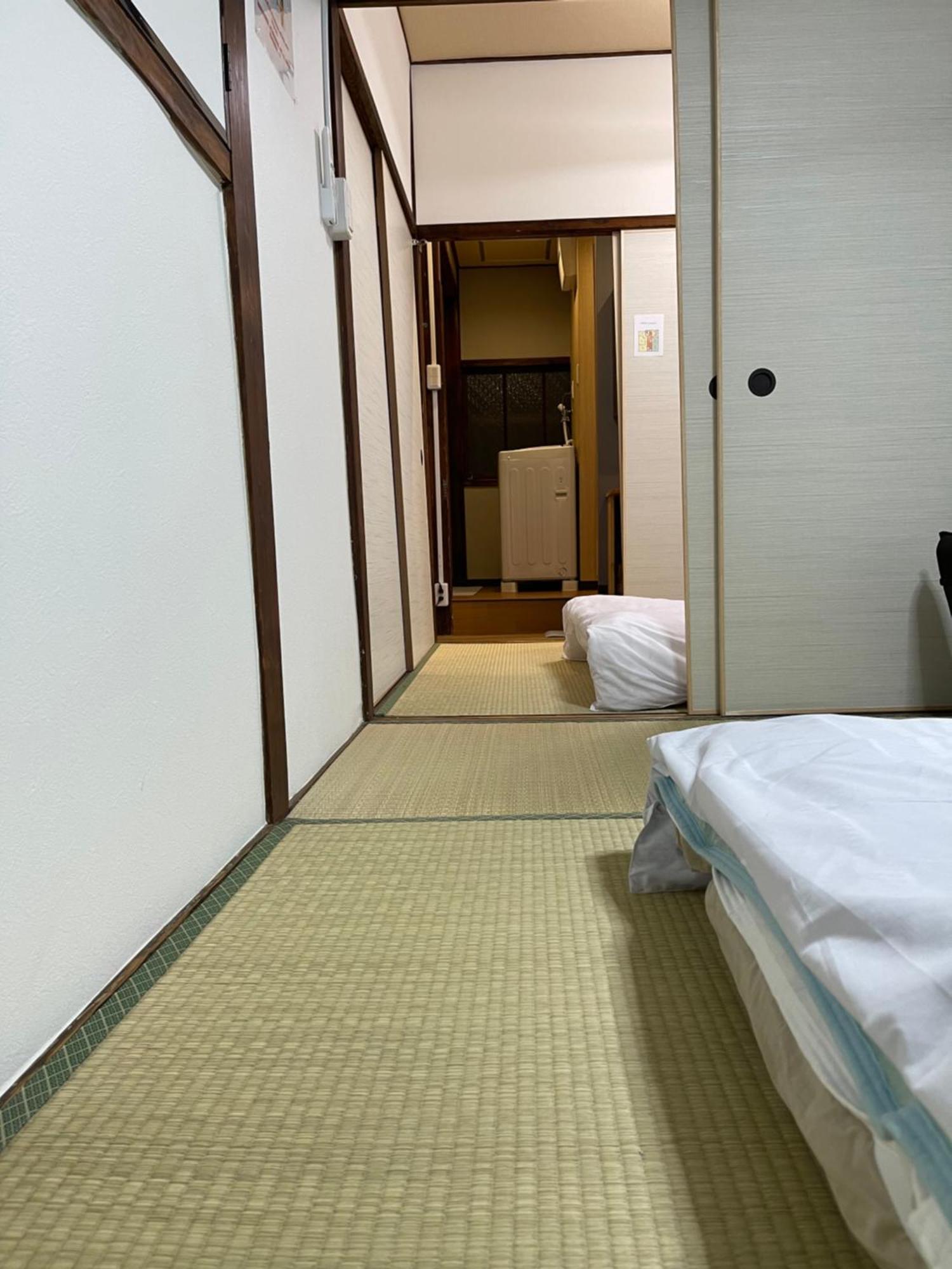 難波心斎橋10Minutes民宿2号室 Ōsaka Extérieur photo
